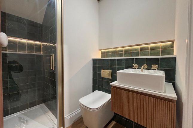 Yr Hafod, 11 College Street, Lampeter photo 4