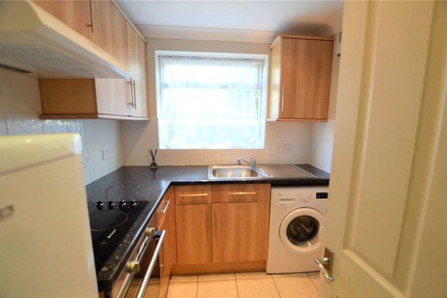 Flat 2, Readman Court, 42, Jasmine Grove, London photo 2