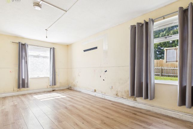 Piccadilly Close, Chelmsley Wood, Solihull photo 4
