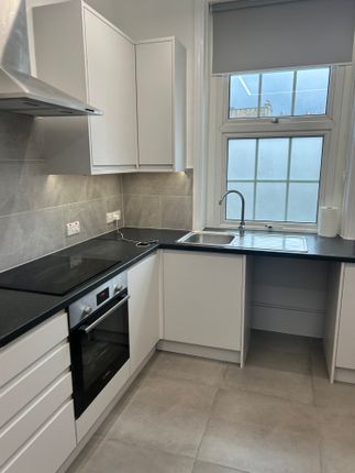 Thumbnail Room to rent in Frederick Street, London