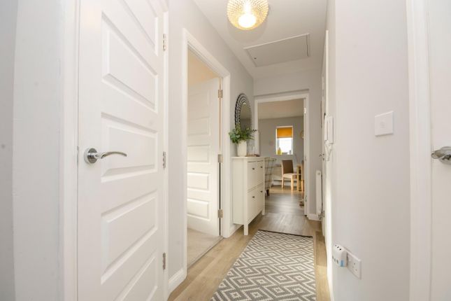 Flat for sale in Bamber Close, West End, Southampton