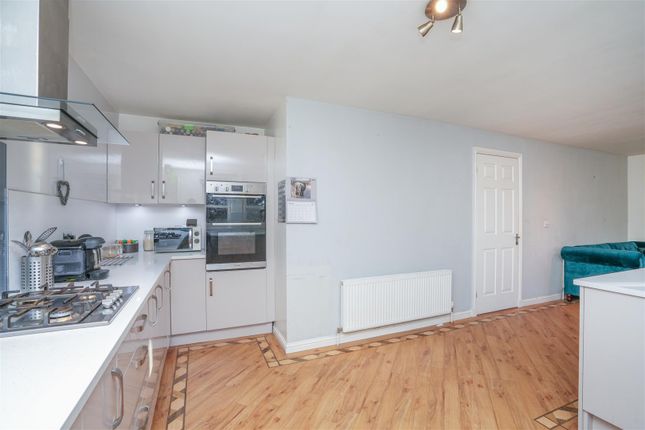 Terraced house for sale in Hurlethill Court, Glasgow