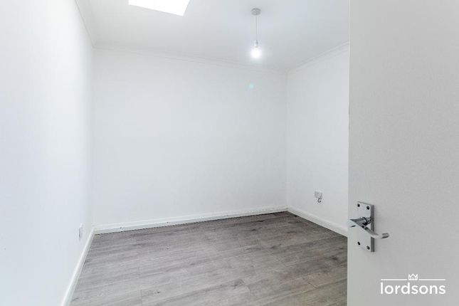 Thumbnail Flat to rent in Rear 105 West Road, Shoeburyness, Southend-On-Sea, Essex