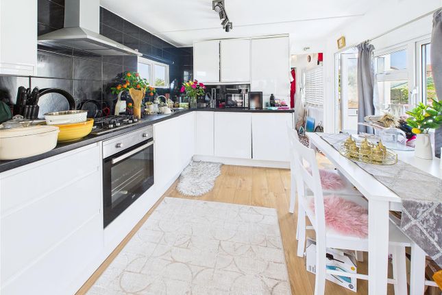 25 Bulphan View, Lower Dunton Road, Brentwood photo 2