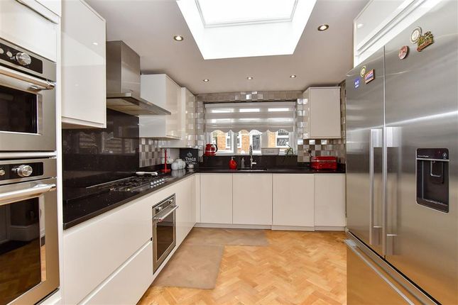 Thumbnail Terraced house for sale in Somers Road, London