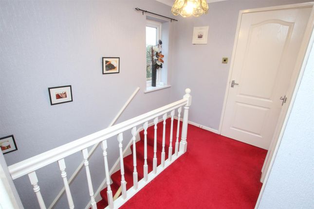 4, The Close, Doncaster photo 4