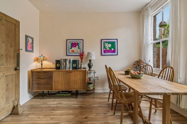 47 Carlton Road, London photo 4