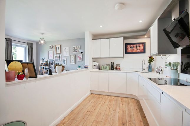 10 The Foundry,, Cooks Way, Hertfordshire photo 4