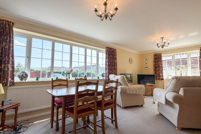 13 Poplar Way, Attleborough, Norfolk photo 2