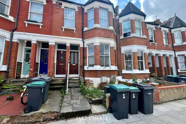 1-bed flat on 74, Lyndhurst Road, London, £240,000