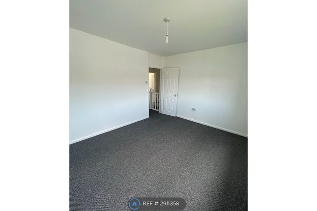 Chiltern Crescent, Warrington photo 5