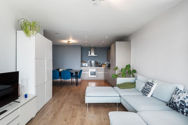 Flat for sale in Vibe Apartments, Beechwood Road