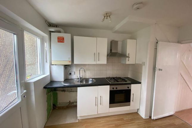 Terraced house to rent in Capron Road, Bedfordshire