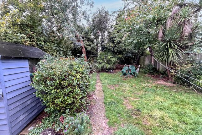 2, Shaftesbury  Avenue, West Sussex photo 4