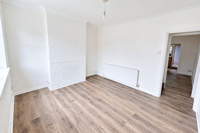 2-bed terraced on 231, Luton Road, Chatham, £1,300/mo