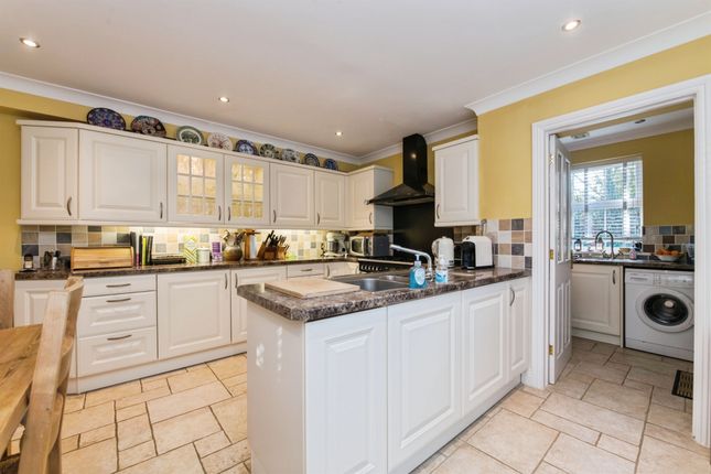 10, Haye Gardens, Haye Lane, Lyme Regis photo 4