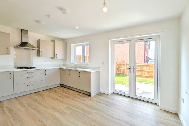 27, Farmstead Lane, Derby photo 2