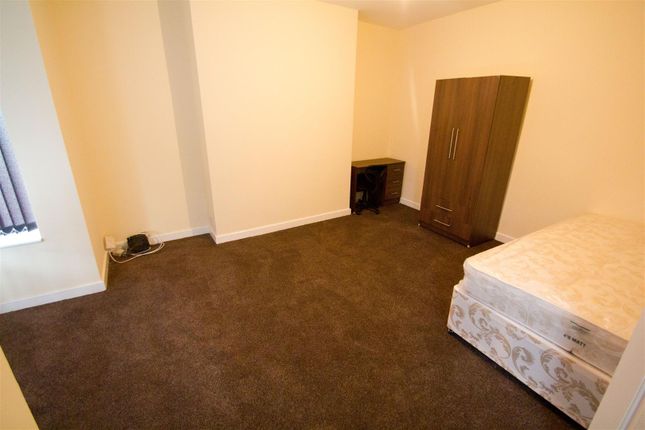 Brudenell Road, Leeds photo 5