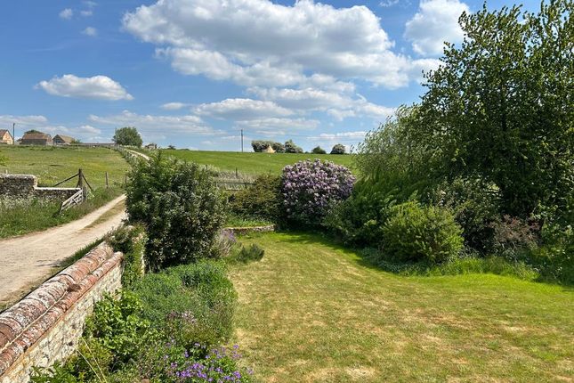 1-2, Littlecote Cottages, Calne photo 3