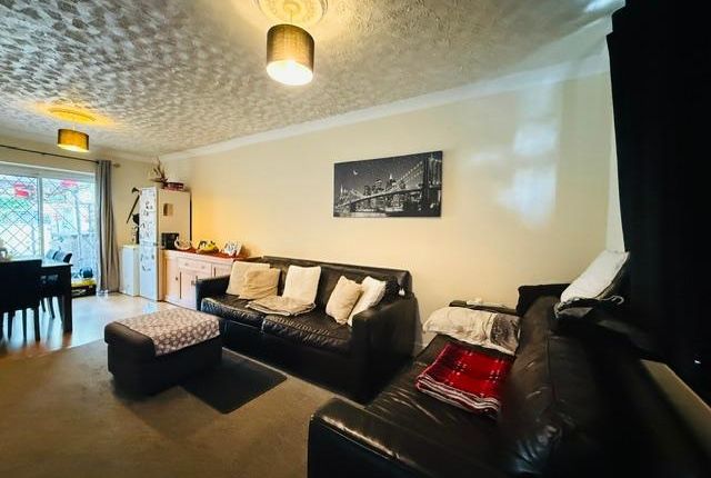 ., Aldridge Road, Slough photo 3