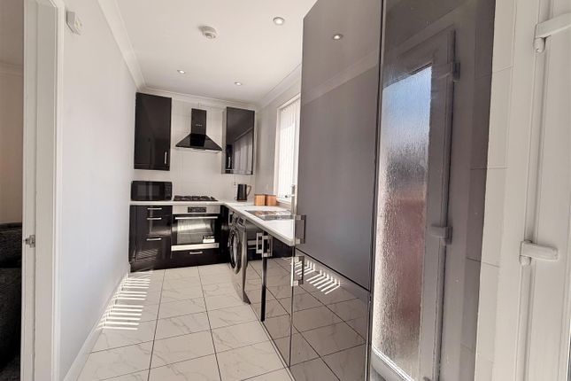 21, Hume Drive, Glasgow photo 4