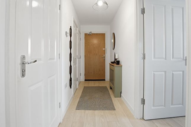 Flat 13, Highland House, Milton Keynes photo 3
