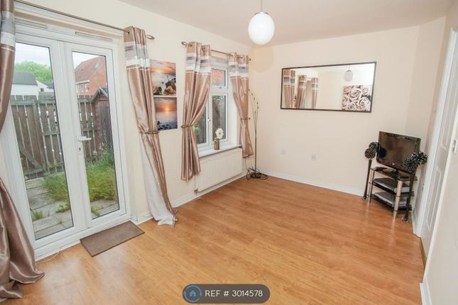 Oxford Close, Longbenton, Newcastle Upon Tyne photo 4