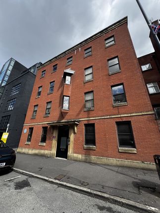 Studio flat on Flat 101 Artillery House, 15 Byrom Street, Manchester, £100,000