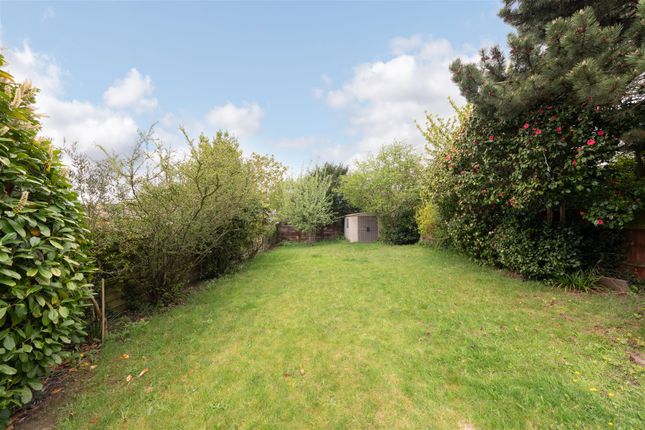 58, Brycedale Crescent, London photo 2