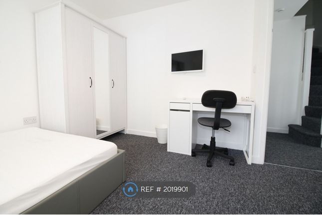 Room to rent in Cornwall Road, Coventry