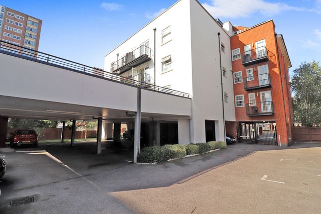 Flat 23, Regents Court, Southend-On-Sea photo 3