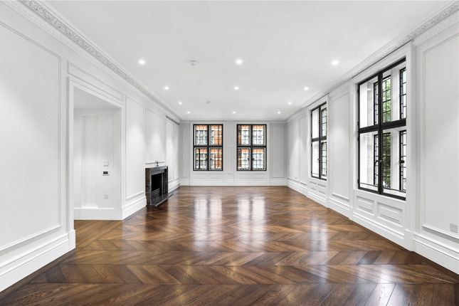 Apartment 2. 55 Knightsbridge,, Knightsbridge Gate, London photo 2