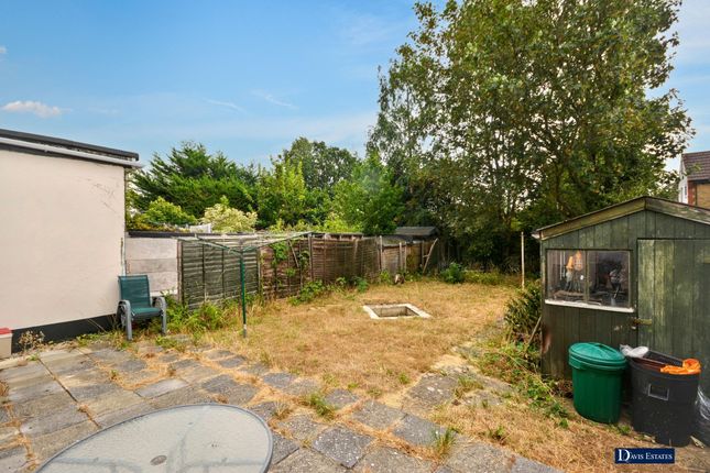 85 Stafford Avenue, Hornchurch photo 4