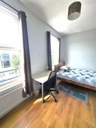 Rayleigh House, Falkland Road, London photo 5
