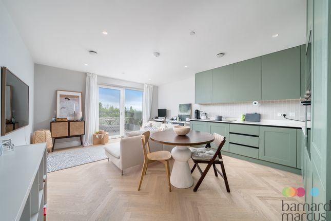 Flat for sale in Explorer Way, London