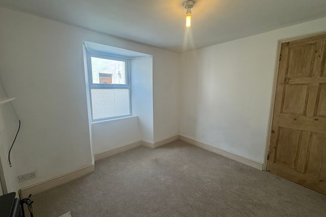 8, Daniel Place, Penzance photo 3