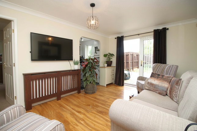 62, Sandwell Avenue, Thornton-Cleveleys photo 3