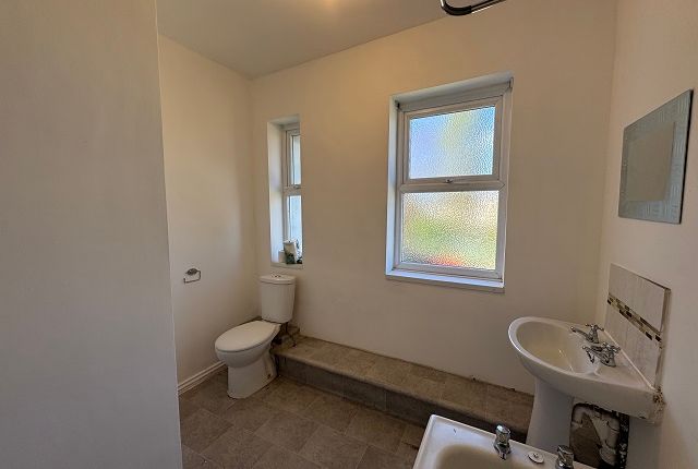 487A, Sheffield photo 4
