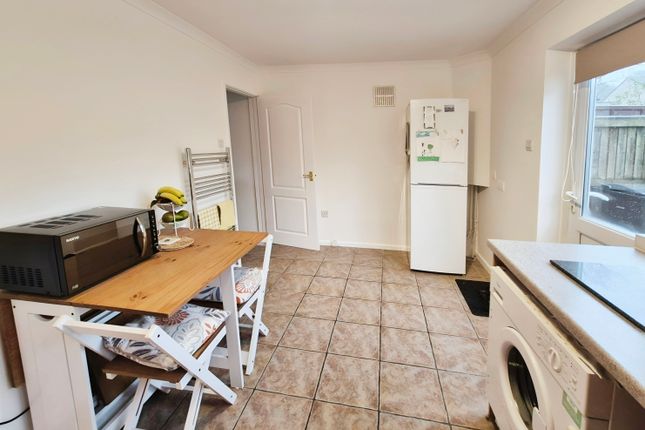 48, Lime Tree Avenue, Somerset photo 5