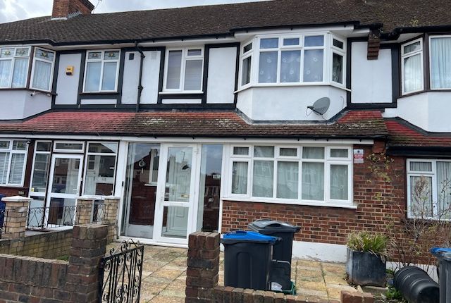 Terraced house to rent in Chestnut Grove, Mitcham