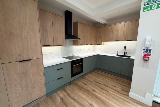 Room 2, 40a Sadler Gate, Derby photo 2