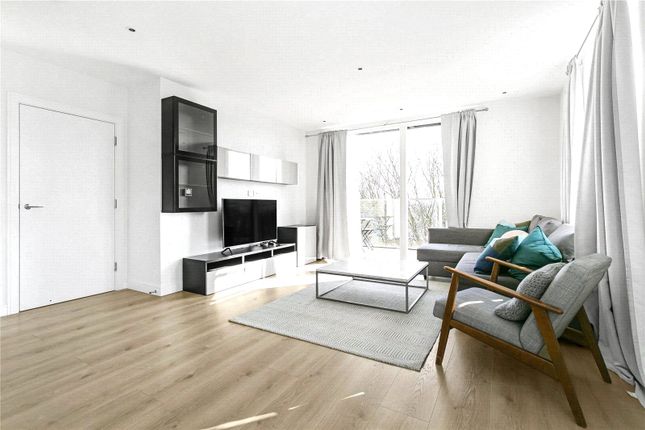Thumbnail Flat to rent in Kempton House, Heritage Place, Brentford