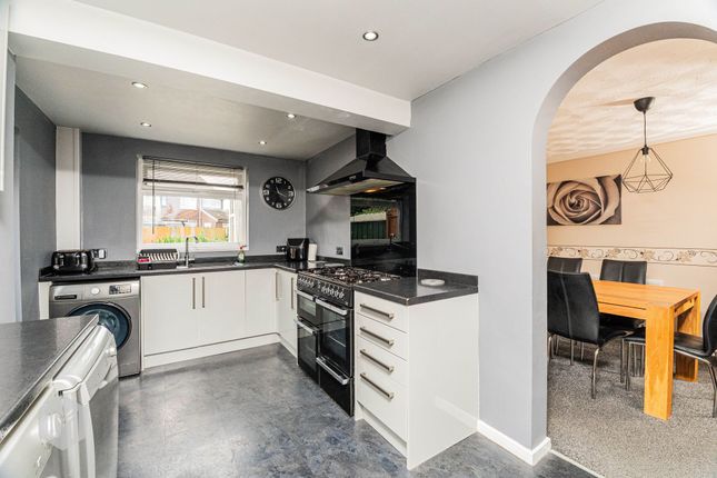12 Bardsley Close, Bolton photo 4