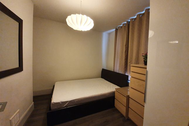 Thumbnail Flat to rent in Holloway Road, London