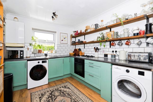 11, Vicarage Gate, Hayle photo 4