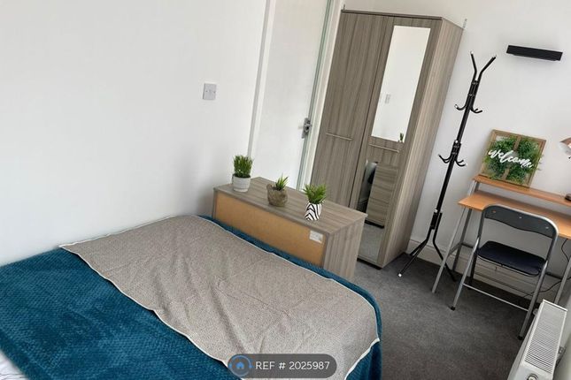 Room to rent in Kelso Road, Liverpool