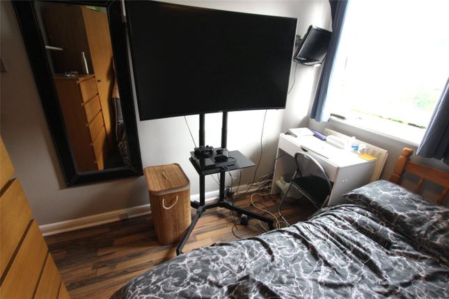 Shared accommodation to rent in Mellish Street, London