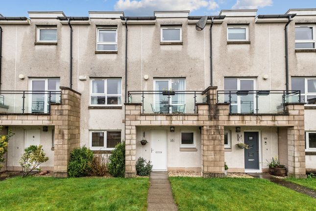 Town house for sale in Tak Me Doon Road, Larbert