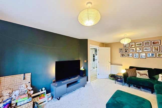 7, Dormouse Place, Chepstow photo 4