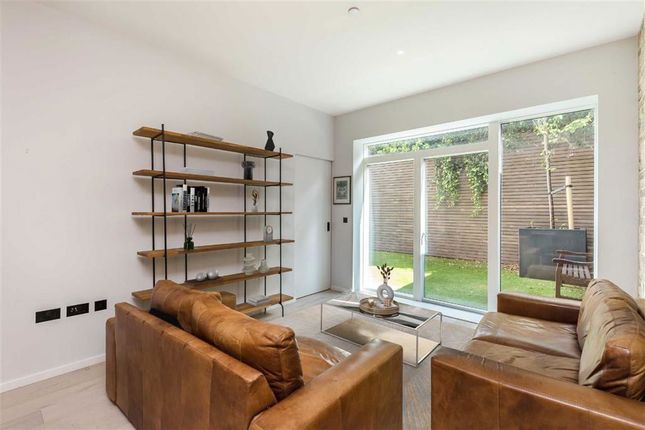 Flat 9, Audiology House, 45, Nightingale Lane, London photo 2